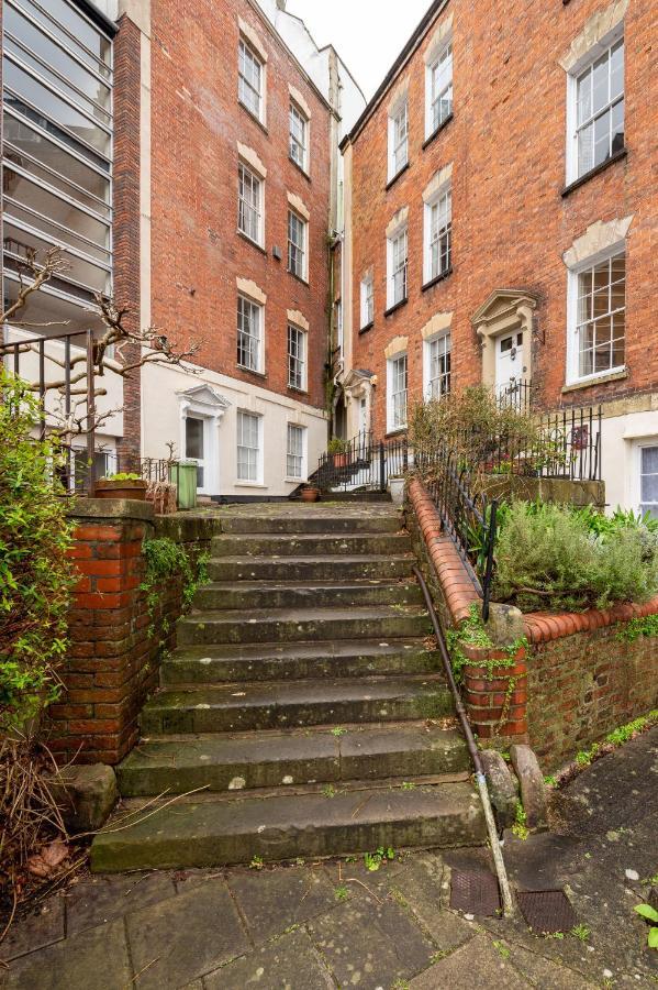 Hummingbird Maisonette By Prescott Apartments Bristol Bagian luar foto