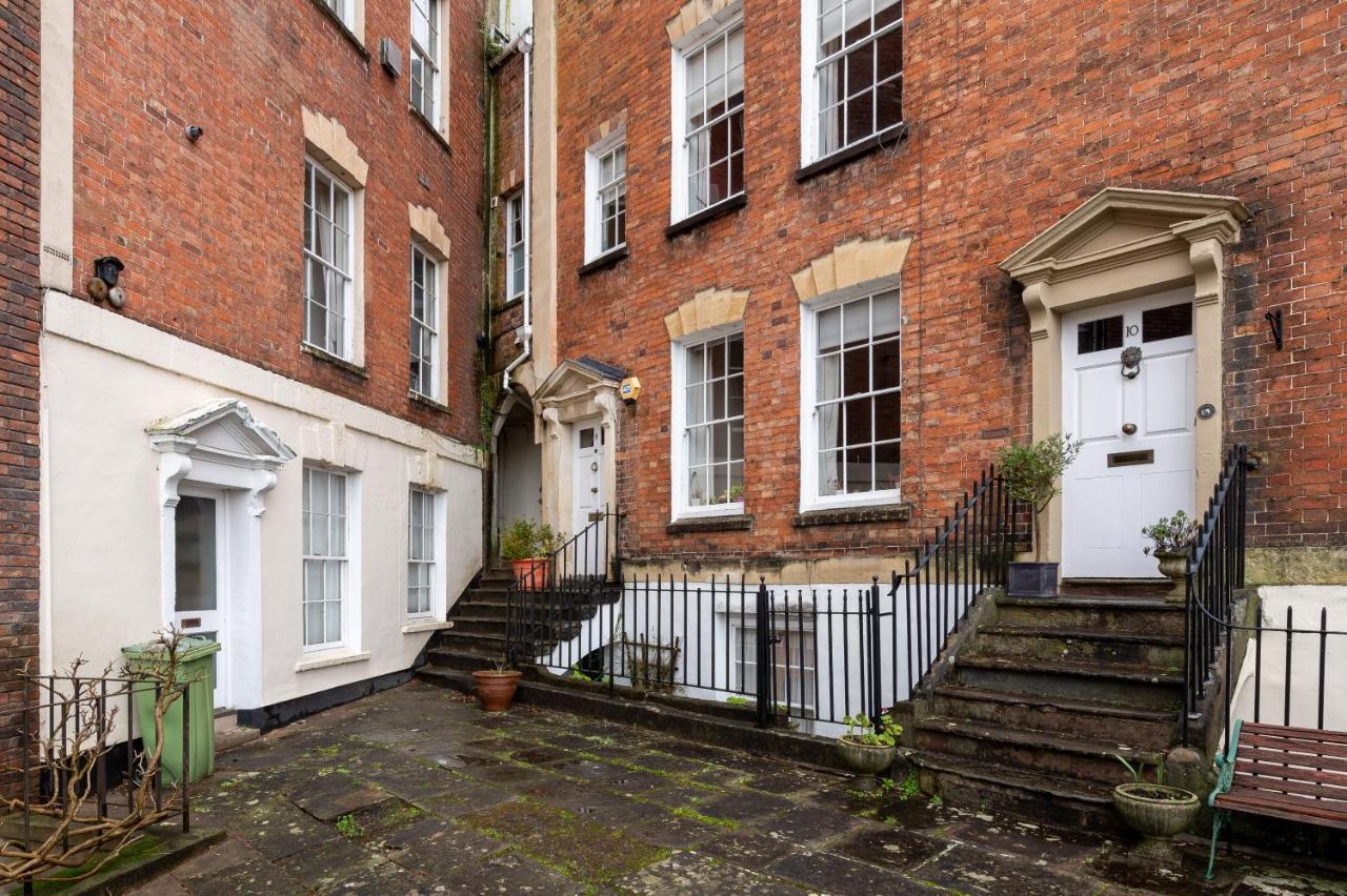 Hummingbird Maisonette By Prescott Apartments Bristol Bagian luar foto